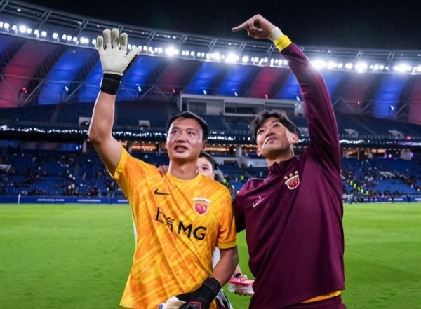 亚洲第一门将? 陈威4项数据高居亚冠第一: 国门最好交班东谈主!