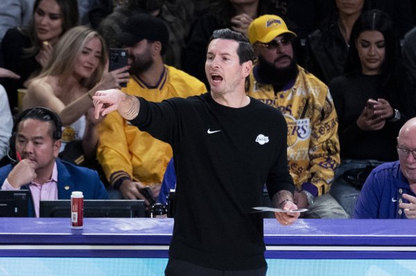 雷迪克: 正视逆境一套顶住不成会作念出调遣 但仍是信任现在的瓜代