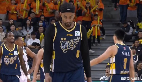 差点被同曦队绝杀！焦泊乔不是广东内线谜底，杜锋要的是沈梓捷？