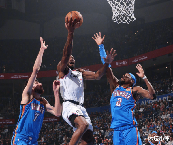 哈登缺席! 快船狂送29次伪善! 莱昂纳德22分, 三巨头爆砍74分