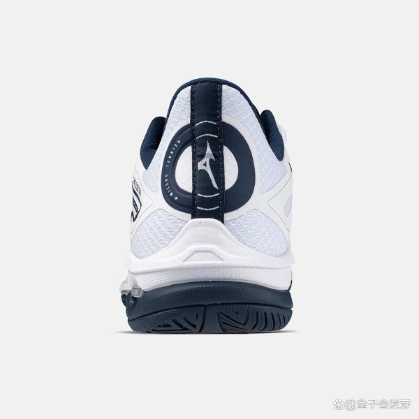 好意思津浓网球鞋，专科匹克球体验，青少年通顺更稳更适意！