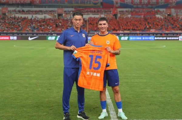 宿茂臻挂证主帅，别干预韩鹏计策 泰山队素质新成立 升级后腰没戏